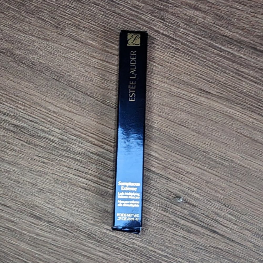 Estee Lauder Sumptuous Extreme Lash Multiplying Volume Mascara - Sum Ex 01